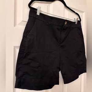 Old Navy Womens Black Mid Rise Everyday Short